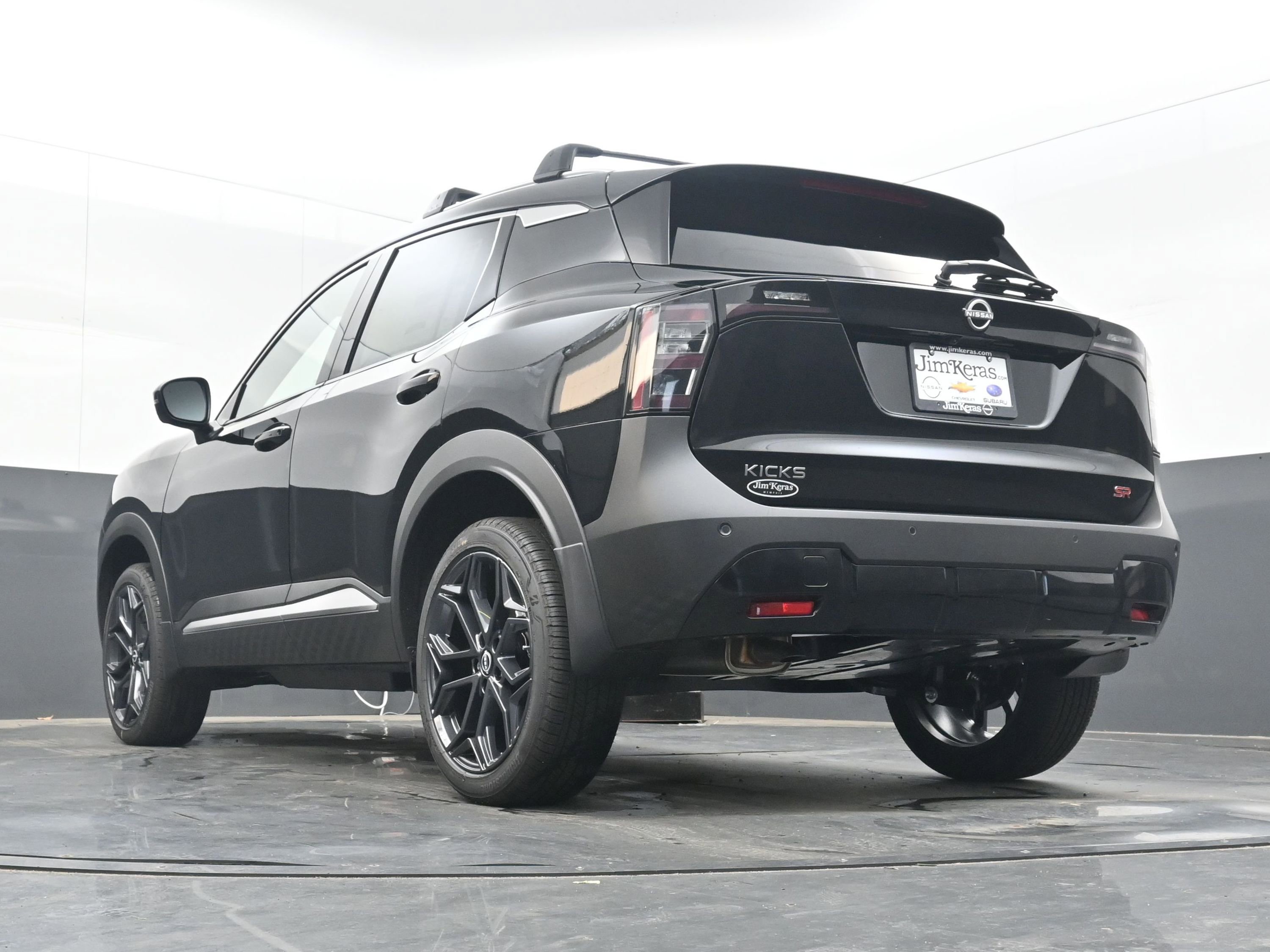 New 2026 Nissan Kicks SR image 25