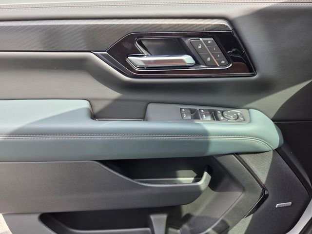 New 2026 GMC Yukon AT4 w/ Premium Trailering Package image 12