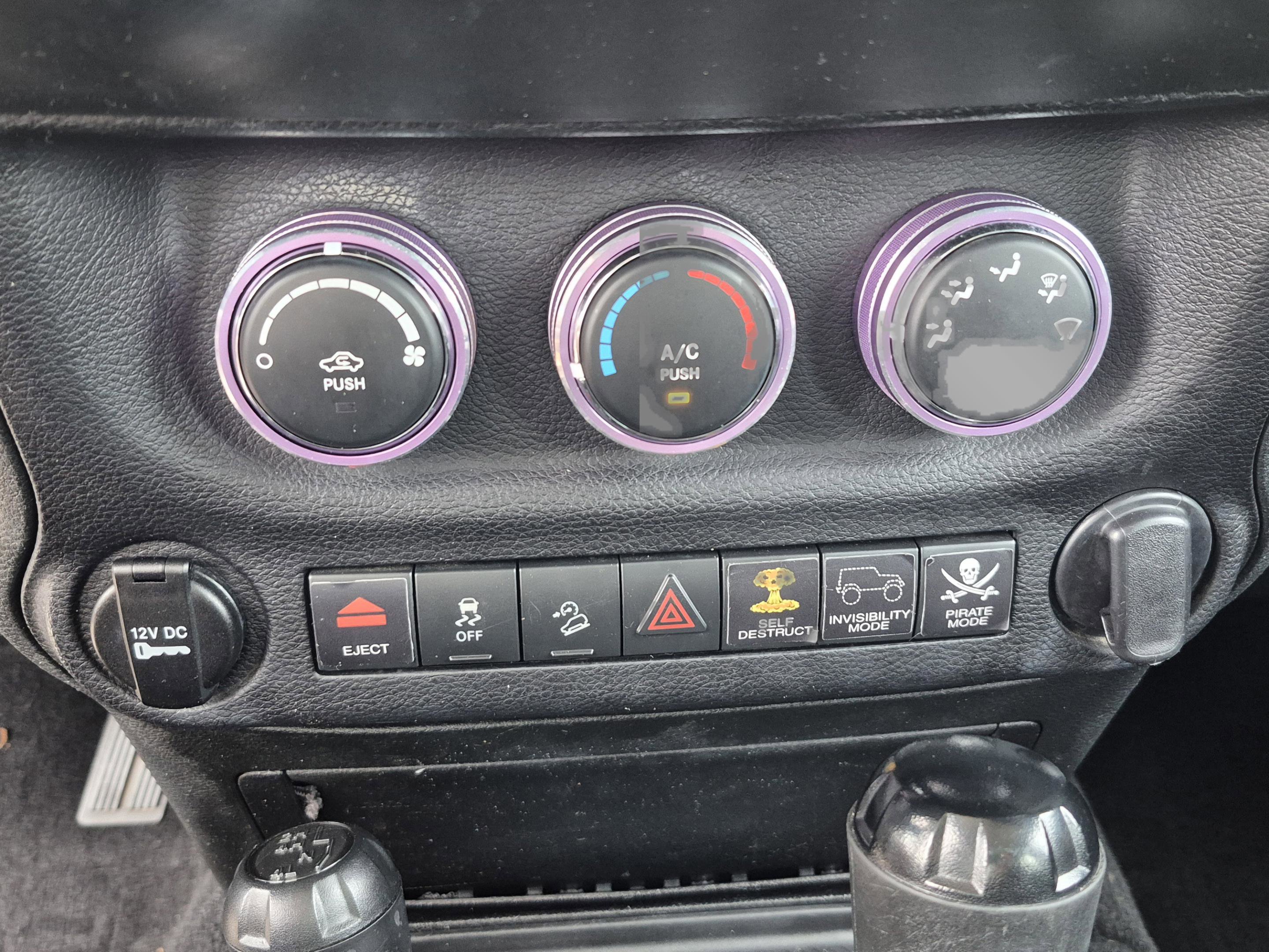 Used 2015 Jeep Wrangler Sport AWD/4WD image 24