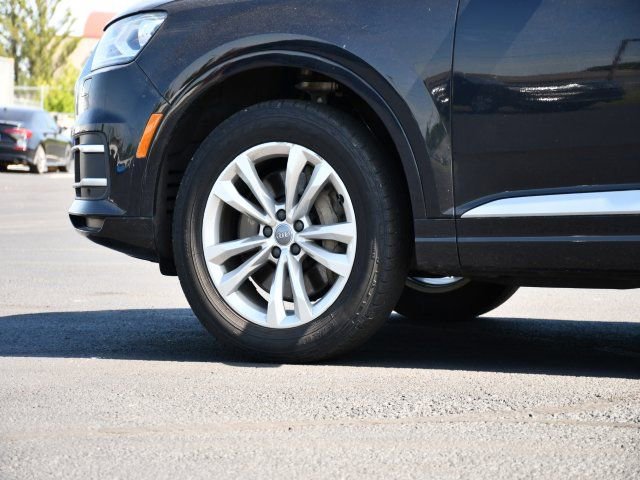 Used 2017 Audi Q7 2.0T Premium AWD/4WD image 12