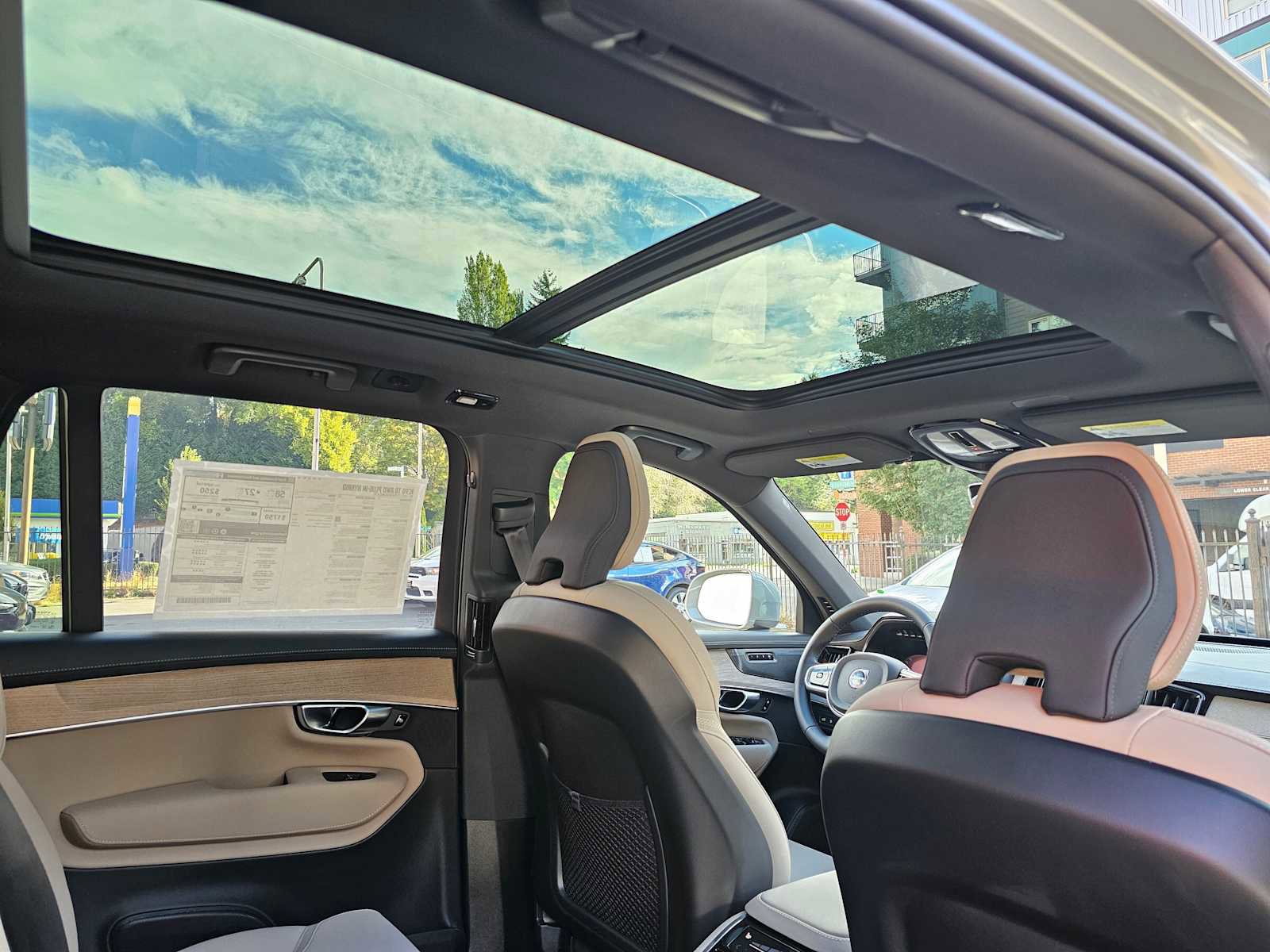 New 2026 Volvo XC90 T8 Plus image 13