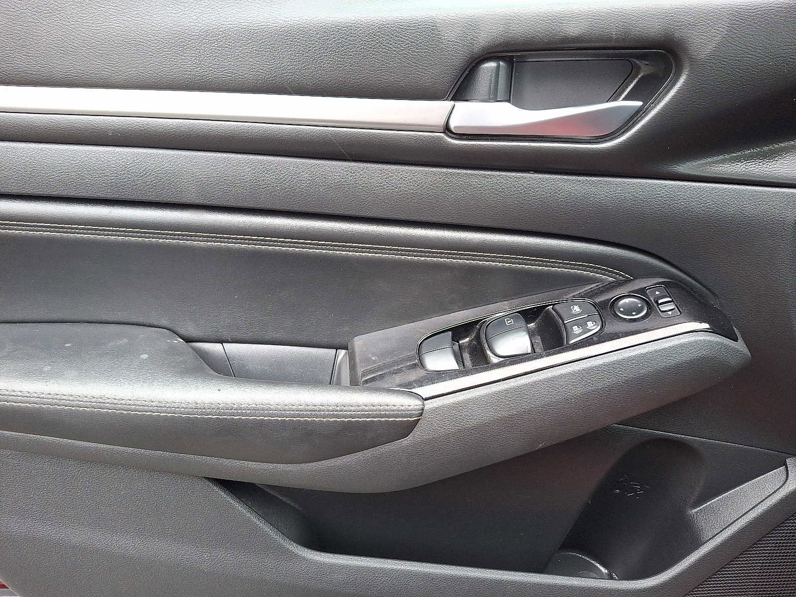 Used 2020 Nissan Altima 2.5 SV image 13