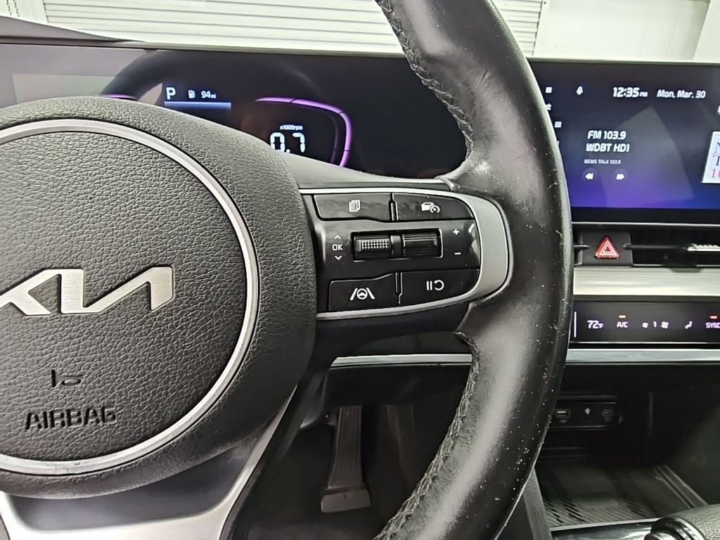 Used 2023 Kia Sportage EX FWD image 28