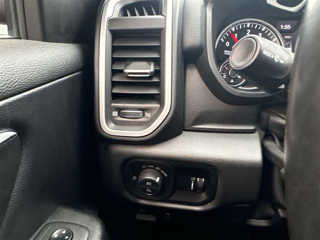 Used 2021 RAM 1500 Big Horn image 17