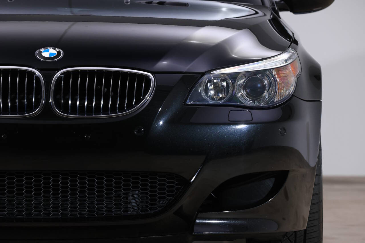 Used 2006 BMW M5 image 14