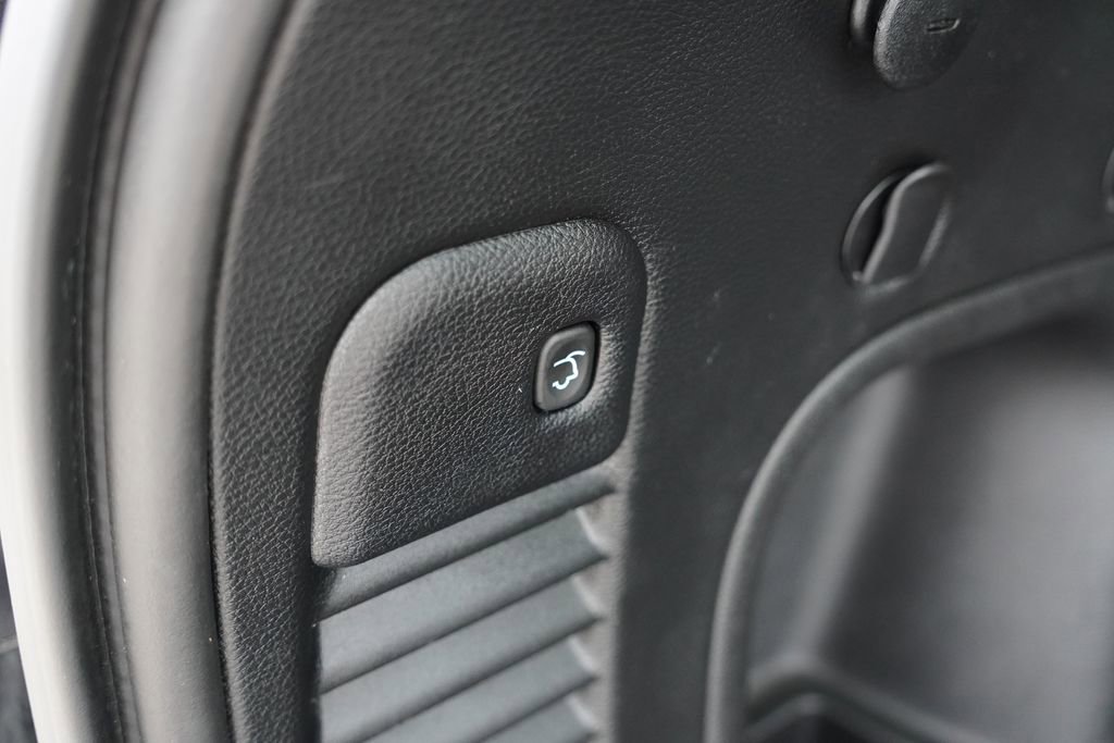 Certified 2022 Jeep Grand Cherokee Laredo X image 22