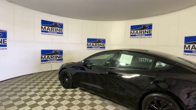 Used 2023 Tesla Model 3 Standard Range image 8