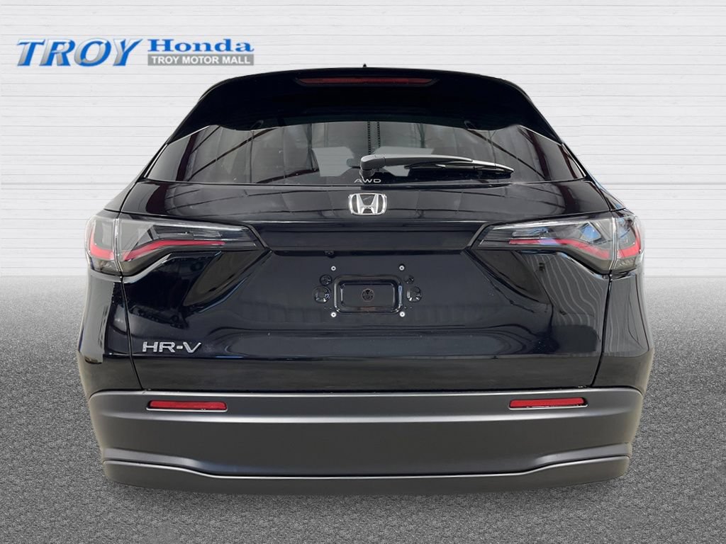 New 2027 Honda HR-V LX image 4