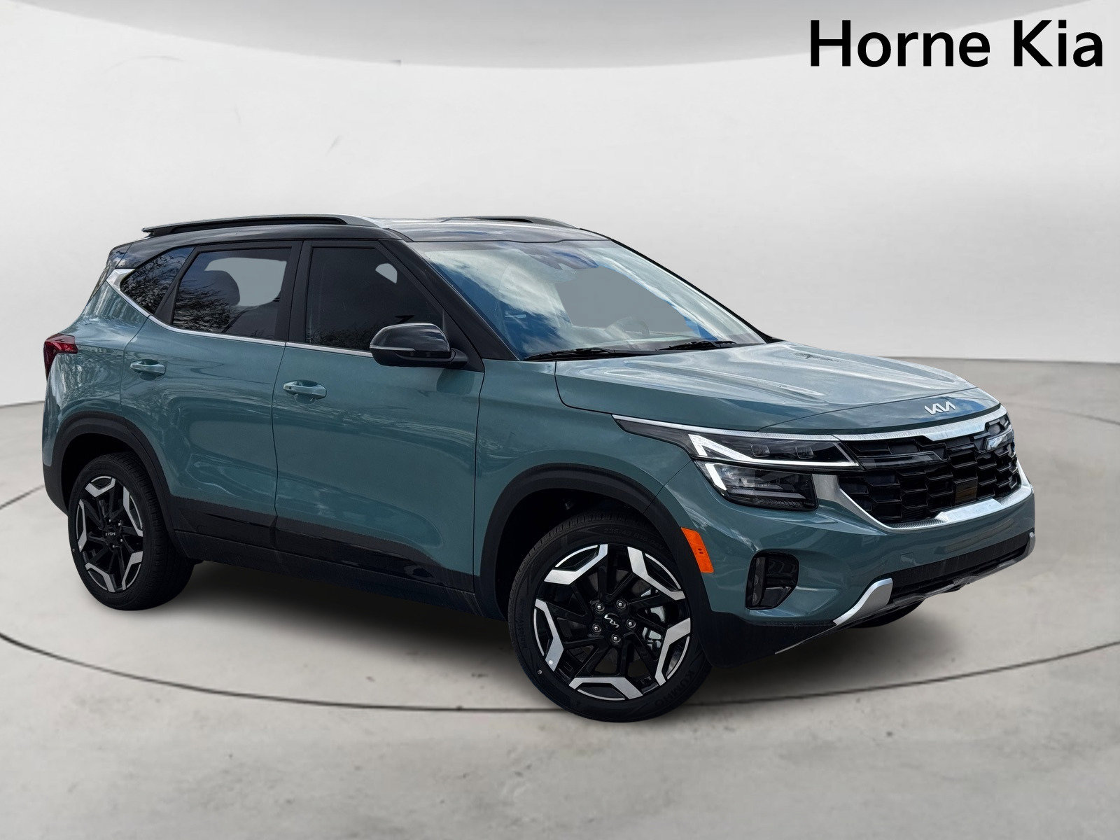 New 2026 Kia Seltos SX image 2