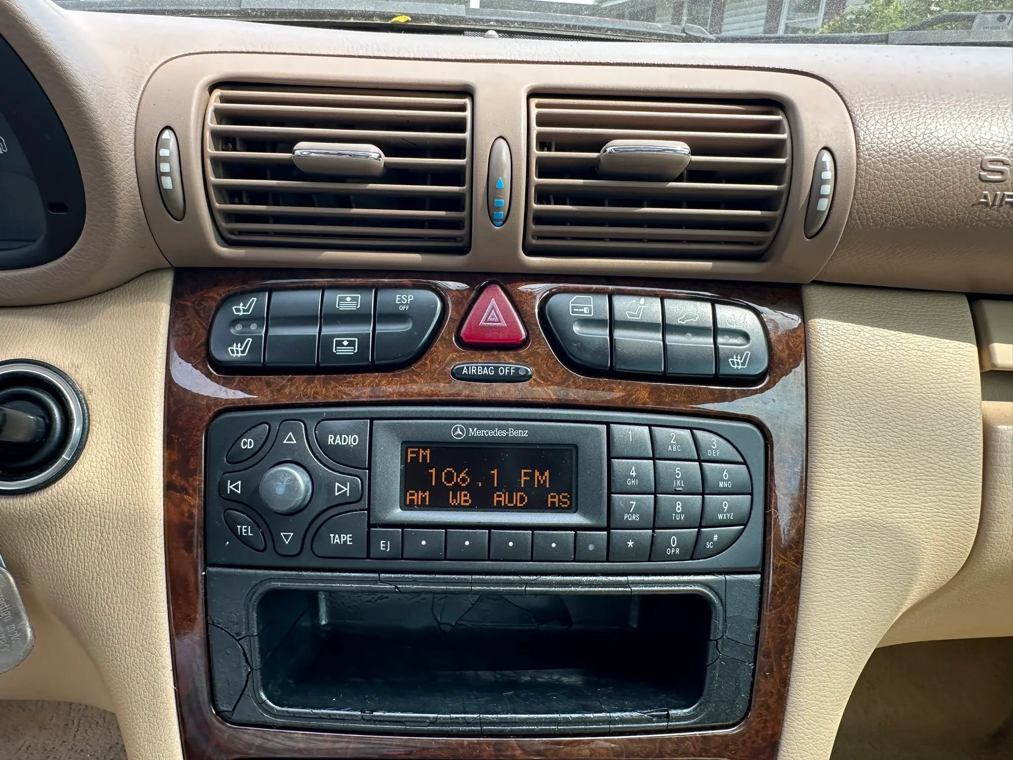 Used 2001 Mercedes-Benz C 320 Sedan image 23