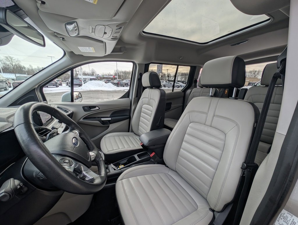 Used 2020 Ford Transit Connect Titanium w/ Trailer Tow Package image 13