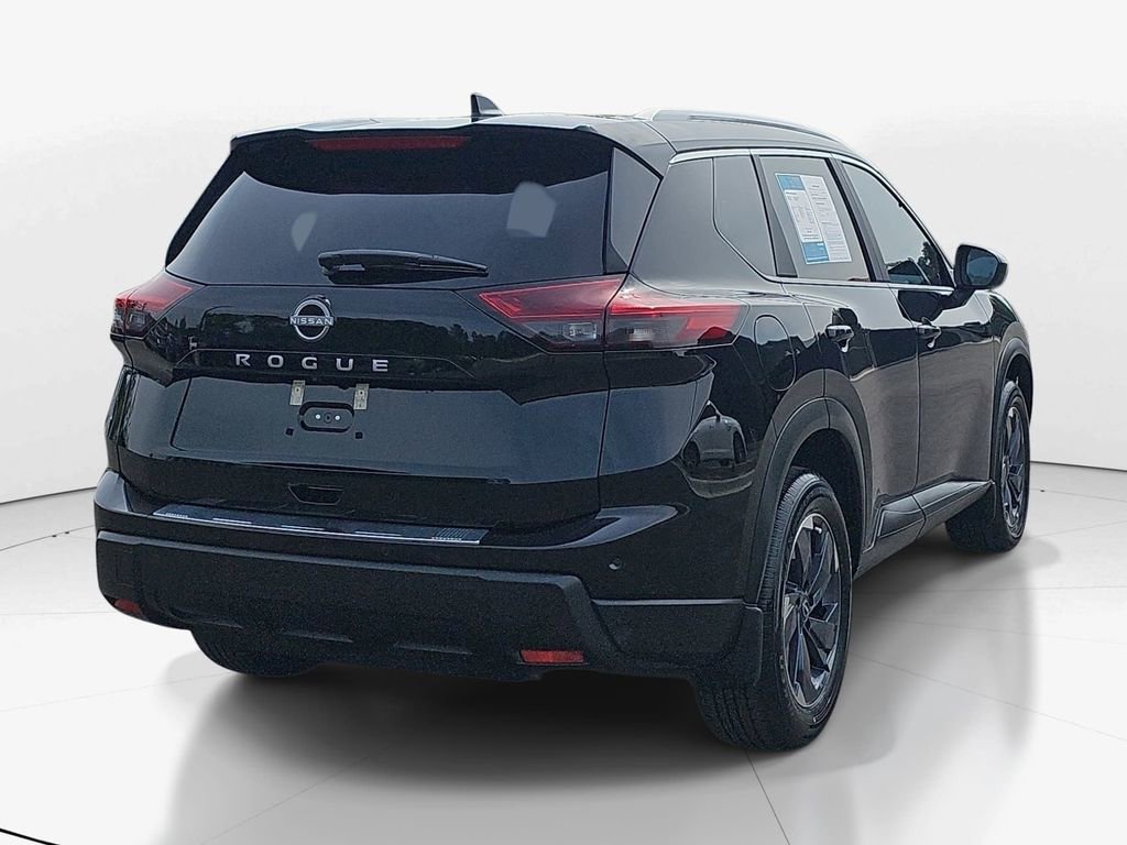 Used 2025 Nissan Rogue SV w/ SV Premium Package image 5