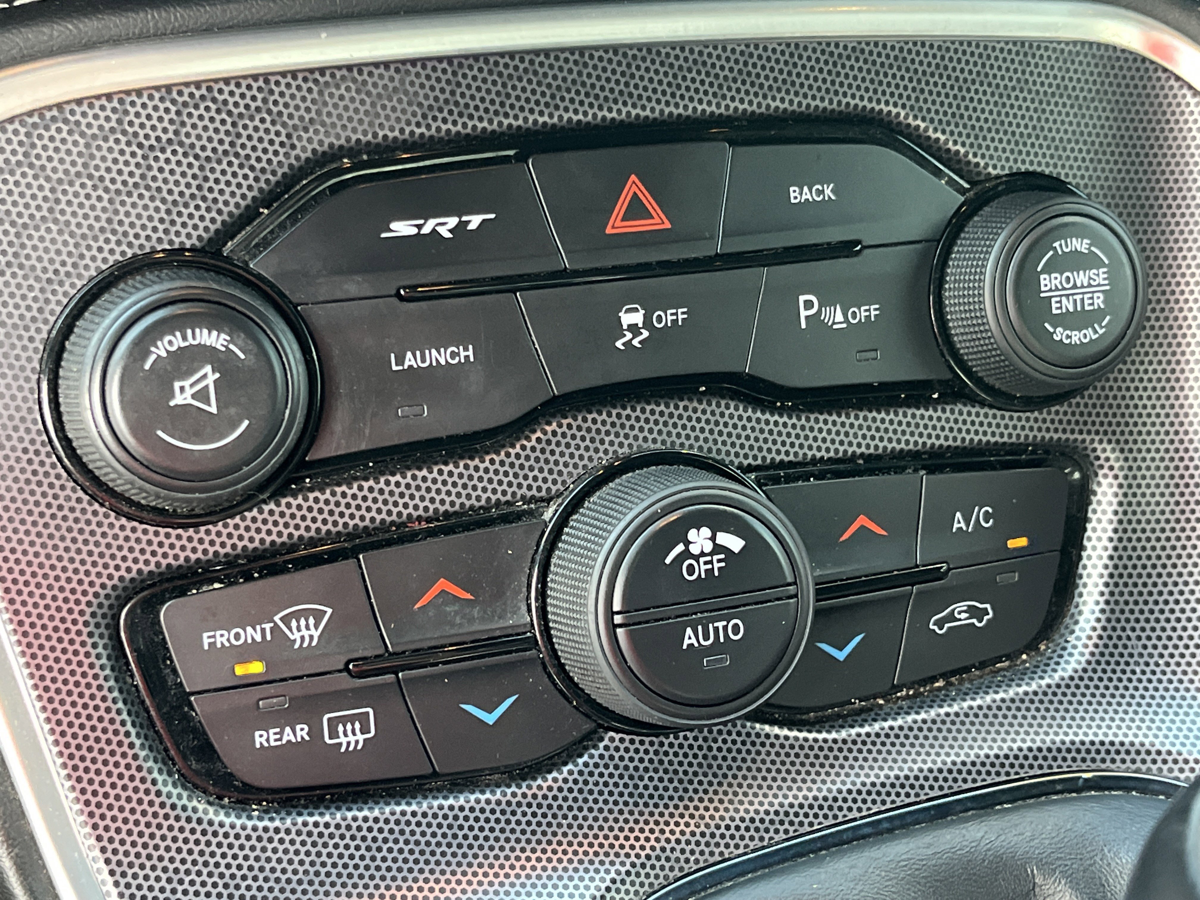 Used 2016 Dodge Challenger SRT w/ Technology Group image 6