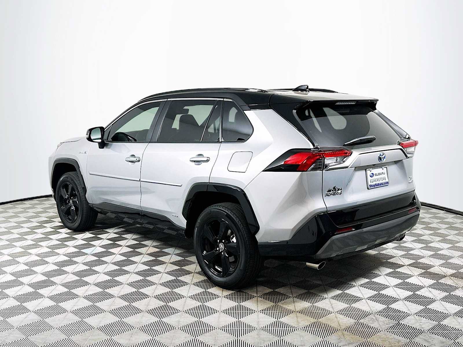 Used 2021 Toyota RAV4 XSE AWD/4WD image 5