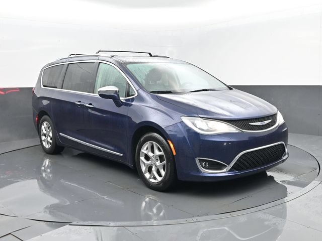 Used 2019 Chrysler Pacifica Limited FWD image 3