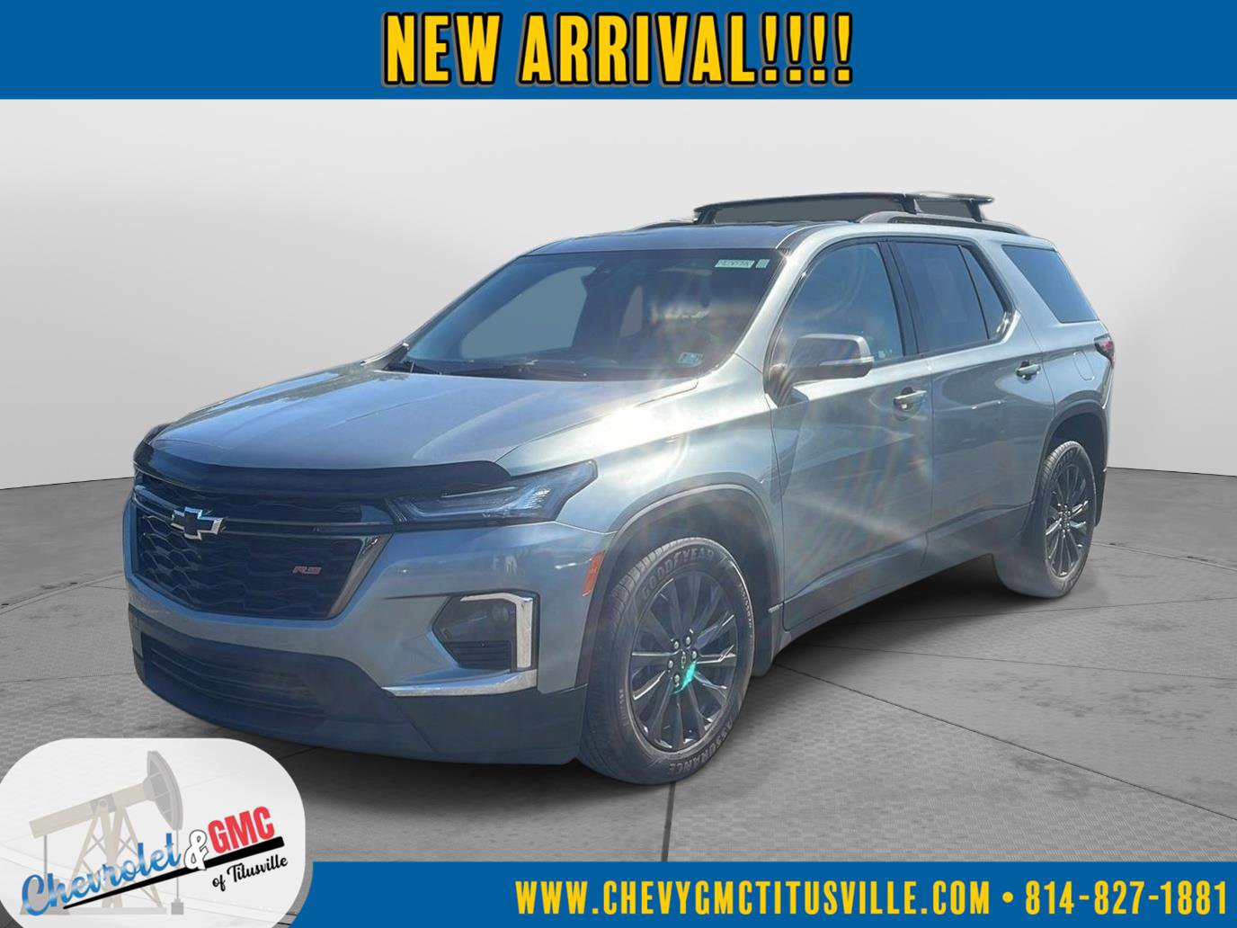 Used 2023 Chevrolet Traverse RS image 1
