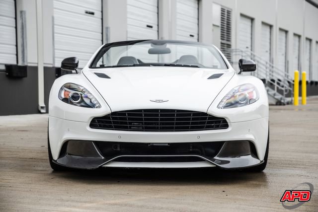 Used 2016 Aston Martin Vanquish Volante RWD image 17