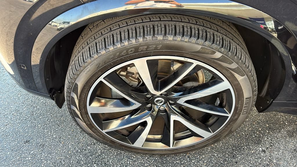 Certified 2023 Volvo XC90 B6 Plus w/ Protection Package Premier AWD/4WD image 32