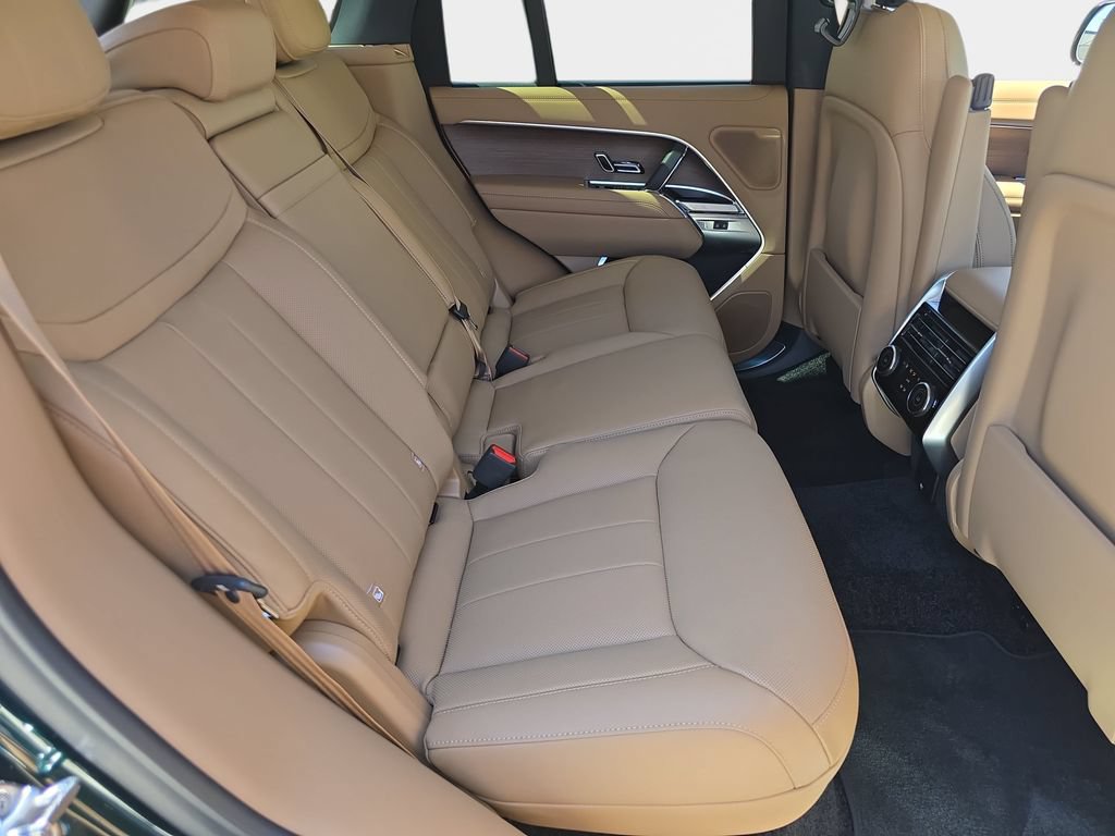 New 2026 Land Rover Range Rover SE AWD/4WD image 11