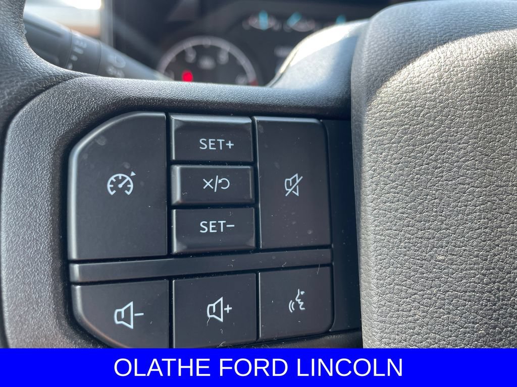 New 2025 Ford F250 XL w/ FX4 Off-Road Package AWD/4WD image 12
