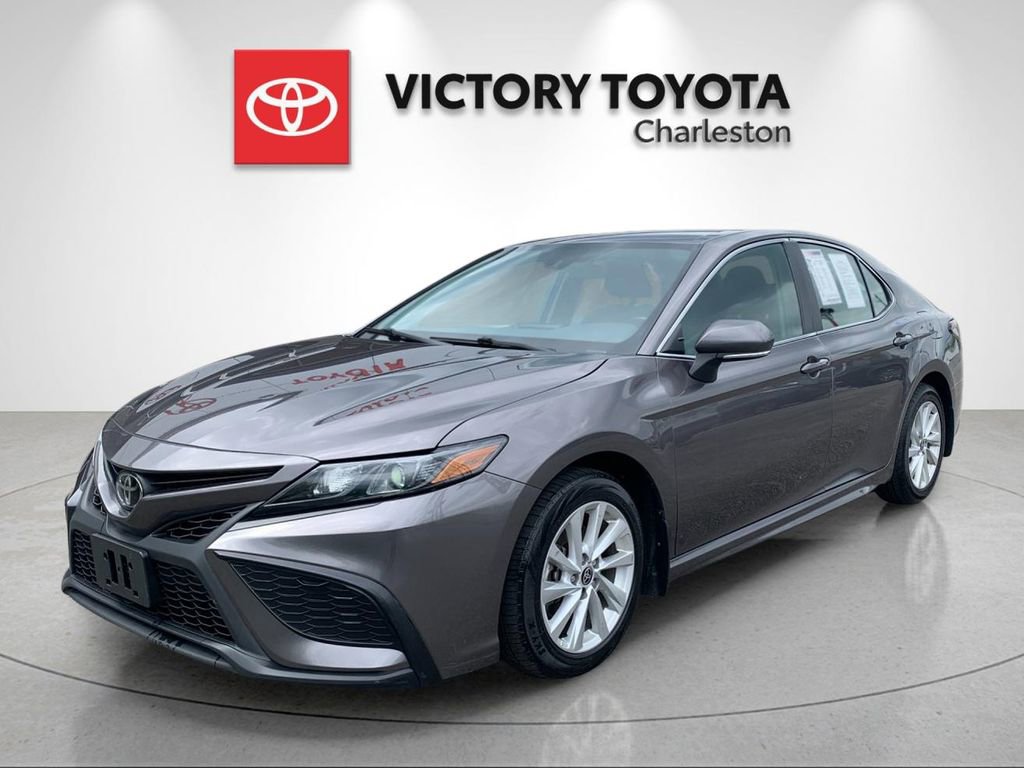Used 2023 Toyota Camry SE