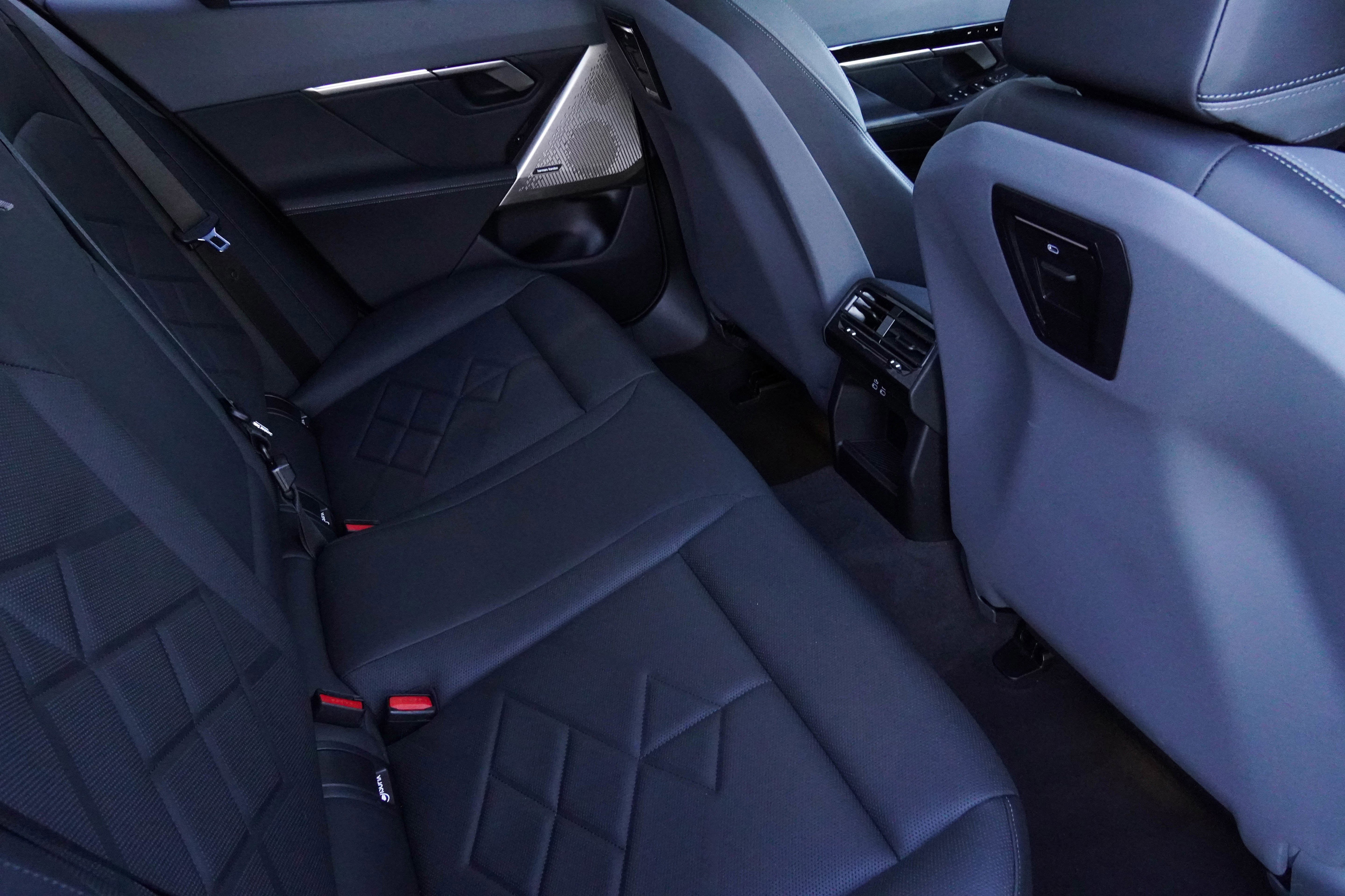 Certified 2024 BMW 530i w/ Executive Package image 35