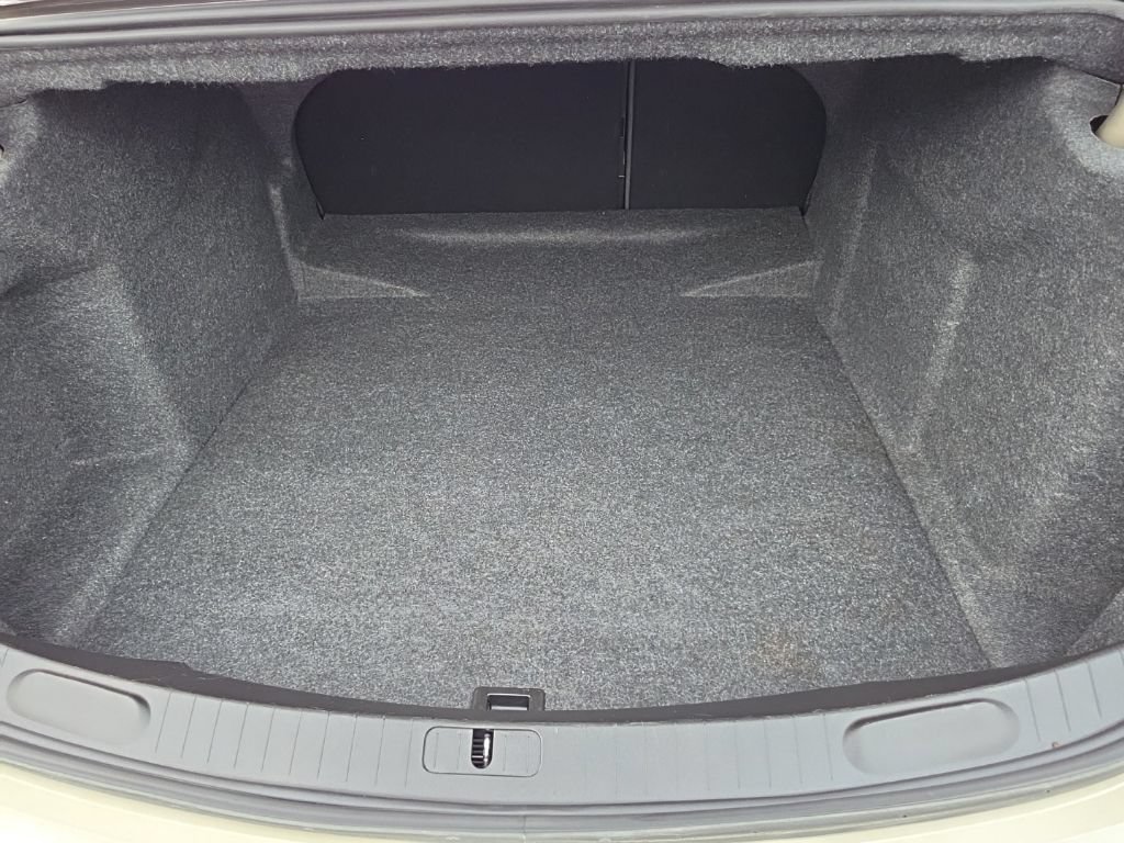 Certified 2015 Chevrolet Impala LT FWD image 27