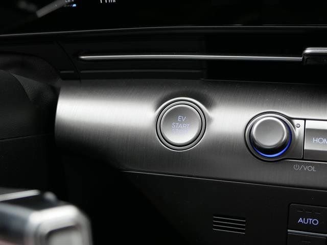 New 2025 Hyundai Kona SEL FWD image 17