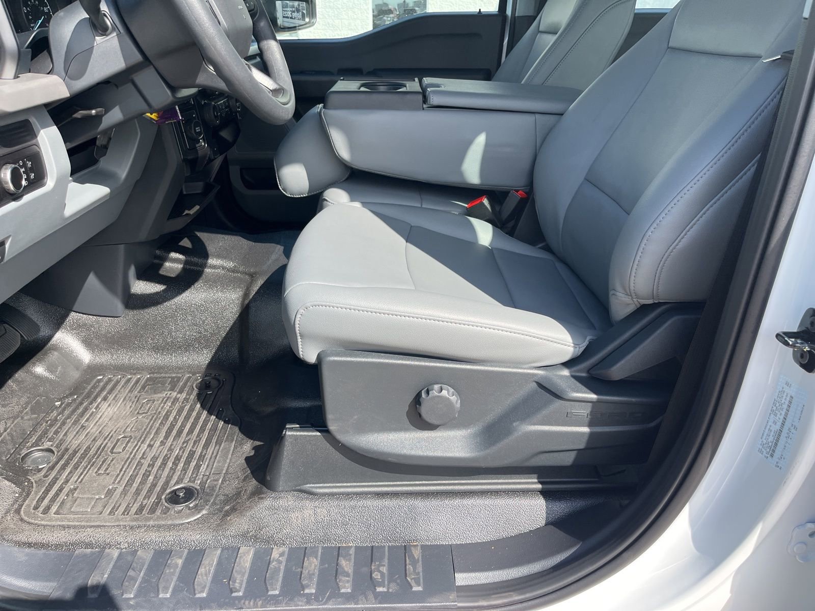 New 2026 Ford F550 4x4 Crew Cab image 31