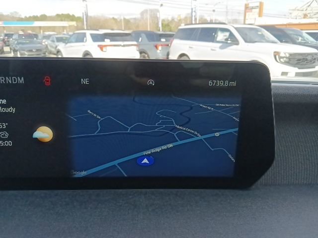 Used 2025 Ford Expedition Active image 21