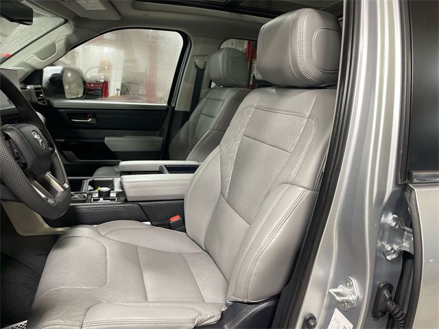 Used 2024 Toyota Tundra Limited image 11