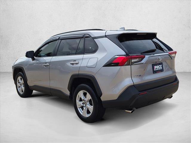 Used 2021 Toyota RAV4 XLE w/ Convenience Package FWD image 6