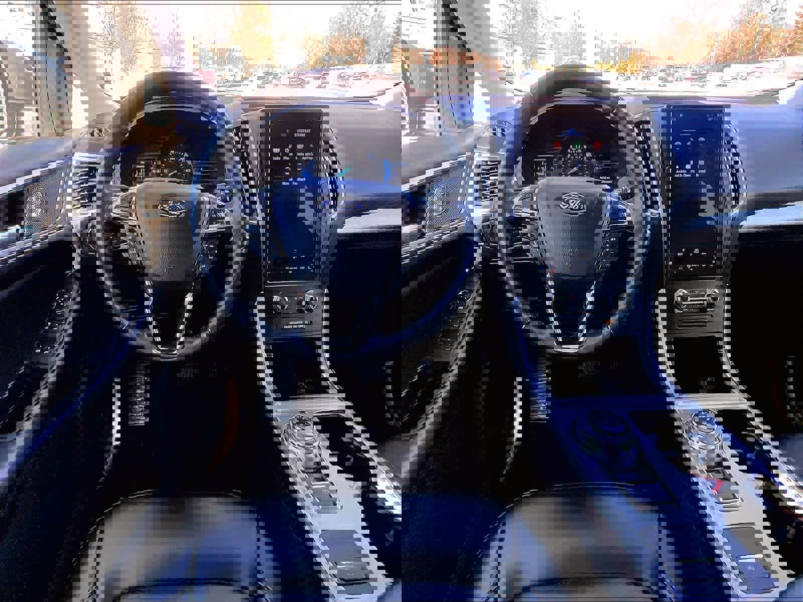 Used 2024 Ford Edge SEL image 33