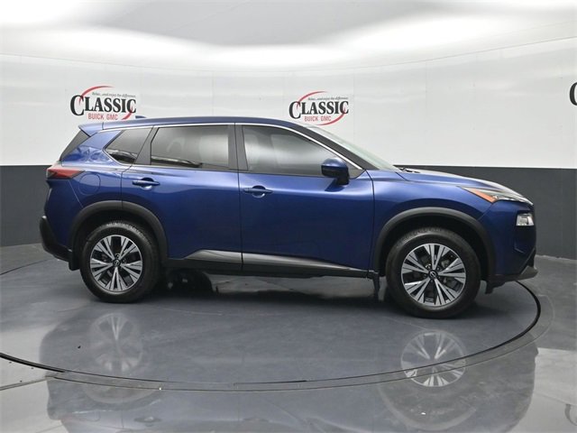 Used 2023 Nissan Rogue SV image 6