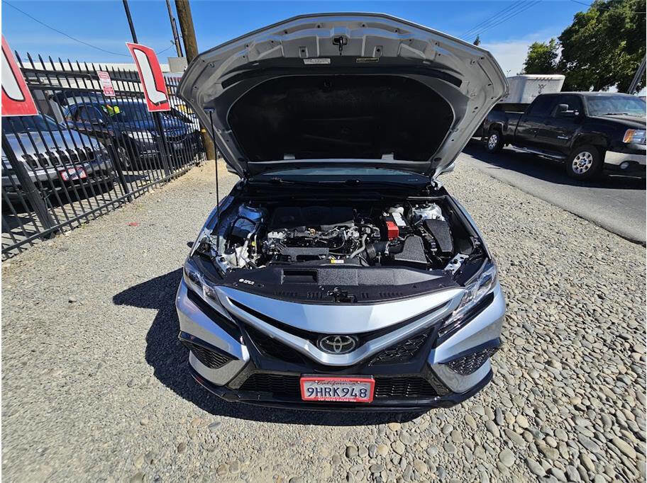 Used 2023 Toyota Camry SE image 34