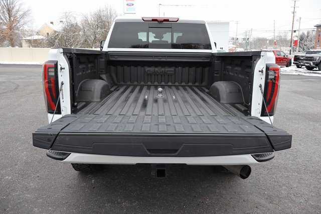 Used 2025 GMC Sierra 2500 AT4 w/ AT4 Premium Plus Package image 18