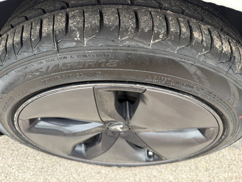 Used 2019 Tesla Model 3 Long Range image 9