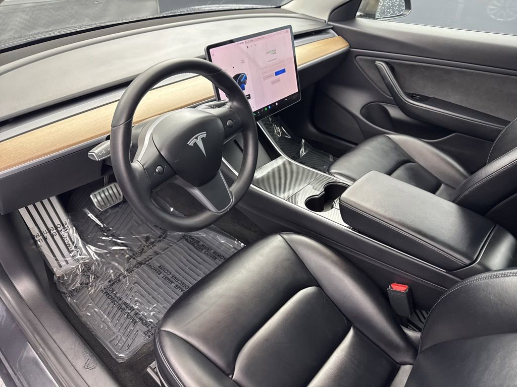 Used 2019 Tesla Model 3 Standard Range Plus image 8