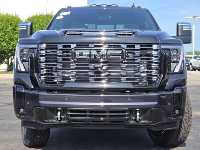 New 2026 GMC Sierra 3500 Denali Ultimate AWD/4WD image 15
