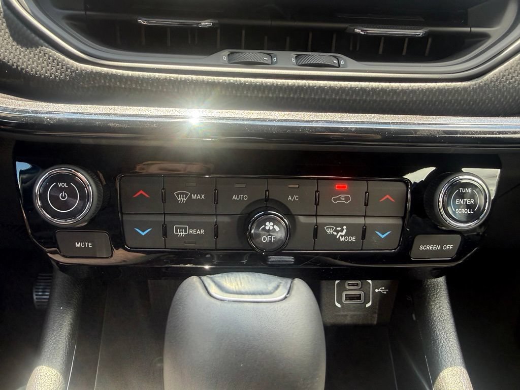 New 2026 Jeep Compass Limited AWD/4WD image 22