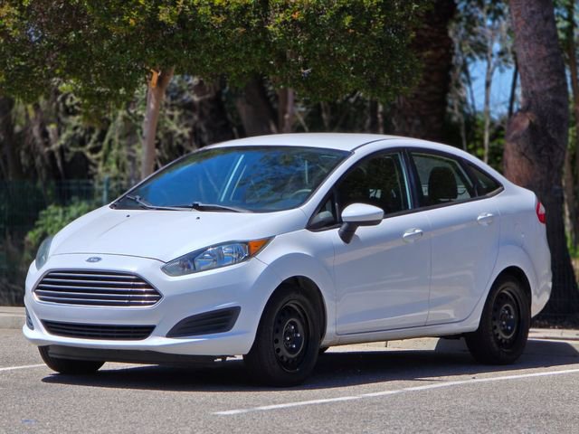Used 2016 Ford Fiesta S image 3