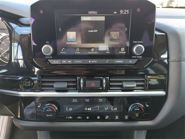 Certified 2025 Nissan Pathfinder SV w/ SV Premium Package image 30