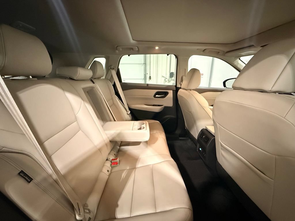 Used 2023 Nissan Rogue SL w/ SL Premium Package FWD image 34