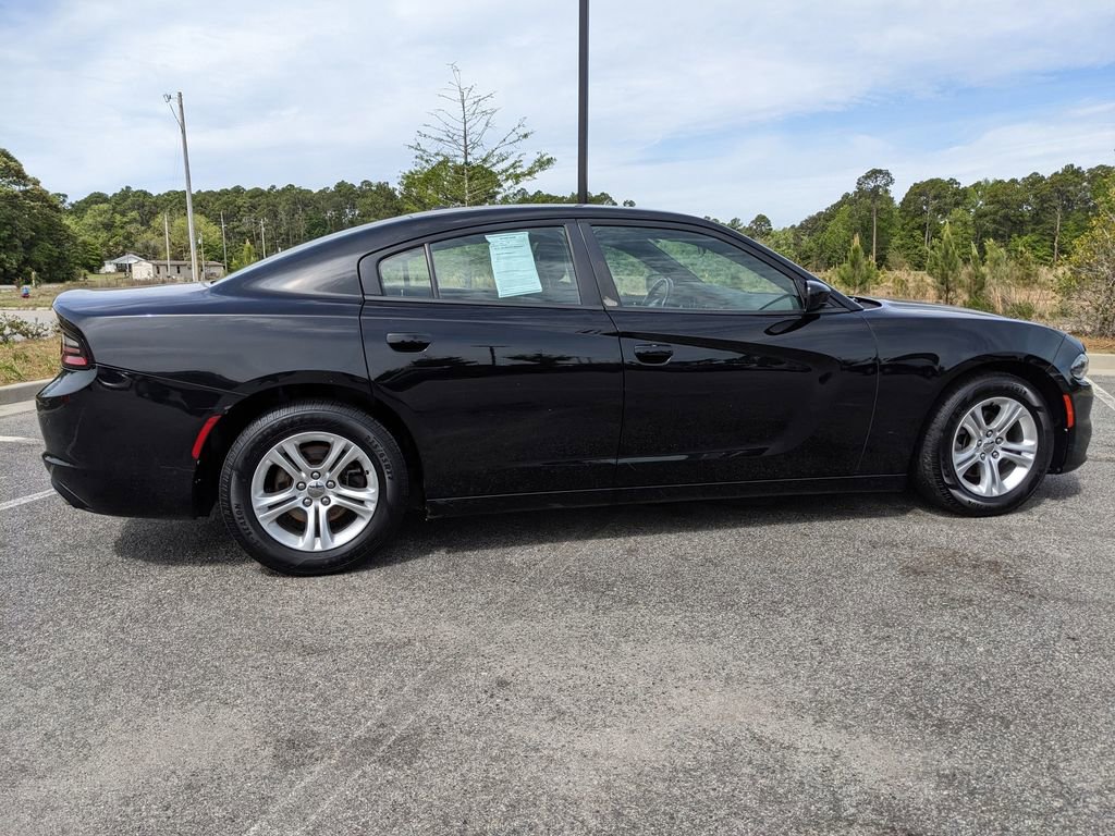 Used 2020 Dodge Charger SXT w/ Leather Interior Group image 18