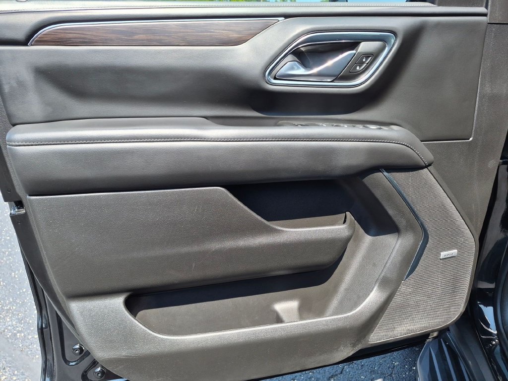Used 2023 Chevrolet Tahoe LT AWD/4WD image 12