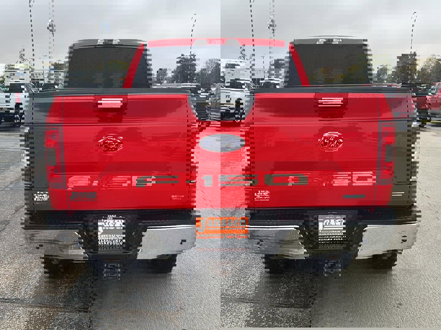 Used 2018 Ford F150 XLT w/ Equipment Group 302A Luxury image 3