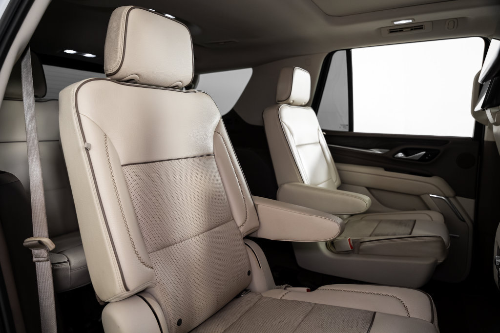 Used 2021 GMC Yukon Denali w/ Denali Premium Package RWD image 26