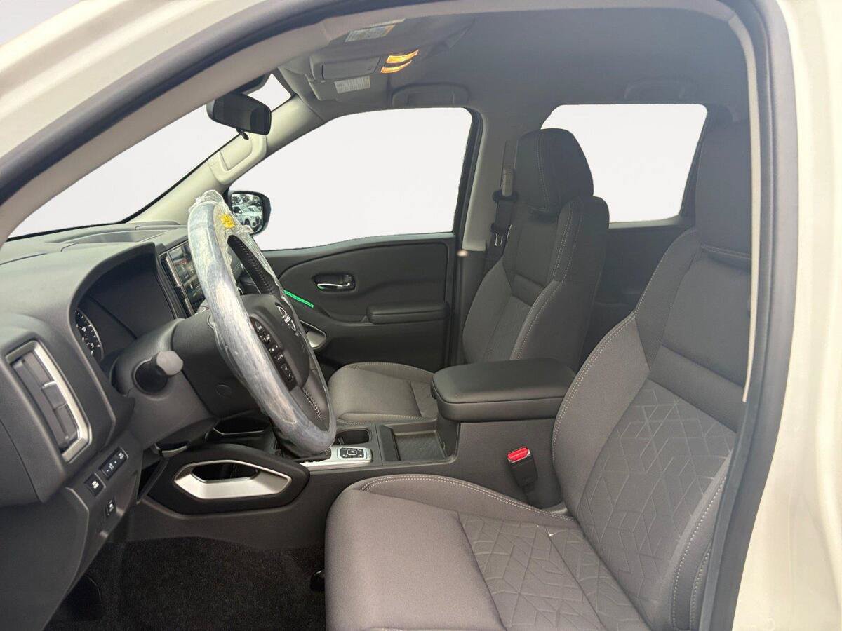 New 2026 Nissan Frontier SV w/ SV Convenience Package AWD/4WD image 9