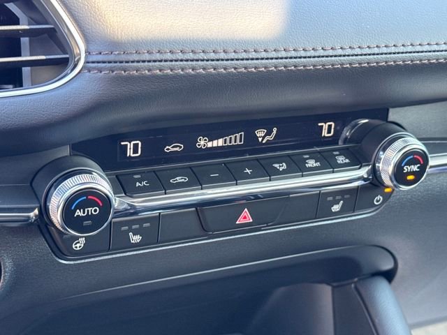 New 2026 MAZDA MAZDA3 Hatchback w/Premium Plus Pkg image 21