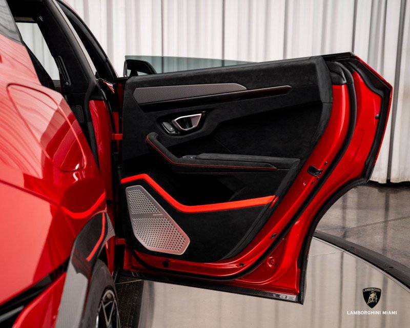 Used 2023 Lamborghini Urus Performante AWD/4WD image 53
